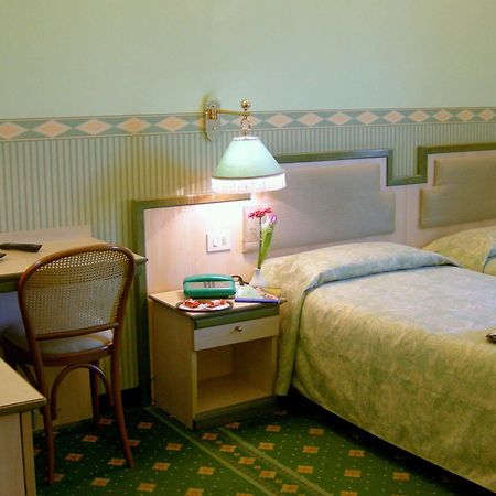 Buenos Aires Hotel Mediolan Zewnętrze zdjęcie