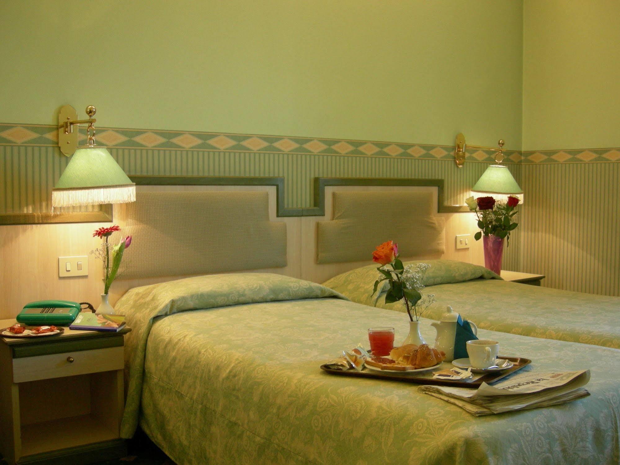 Buenos Aires Hotel Mediolan Zewnętrze zdjęcie