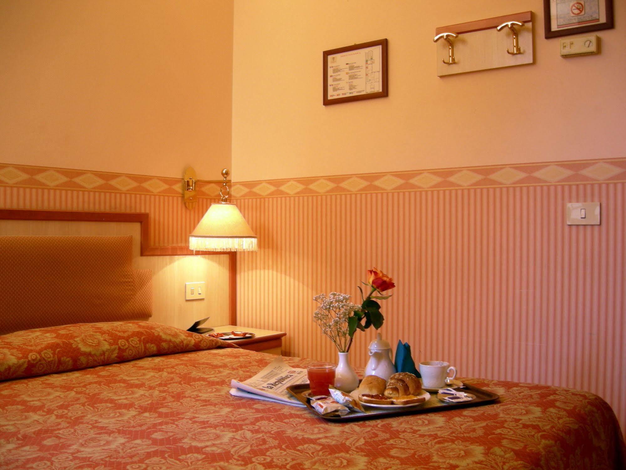Buenos Aires Hotel Mediolan Zewnętrze zdjęcie